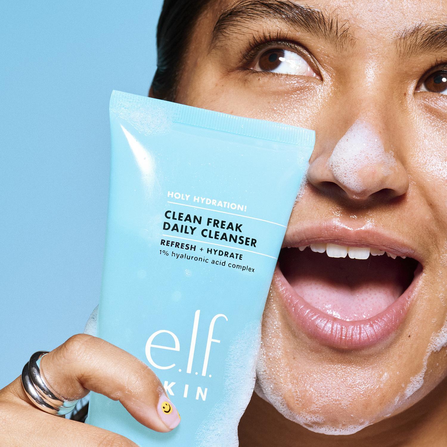 E.L.F. SKIN HOLY HYDRATION! CLEAN FREAK DAILY CLEANSER (LIMPIADOR FACIAL HIDRATANTE)